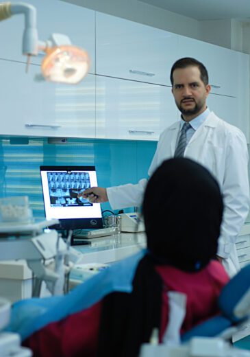 بهترین دندانپزشک فردیس